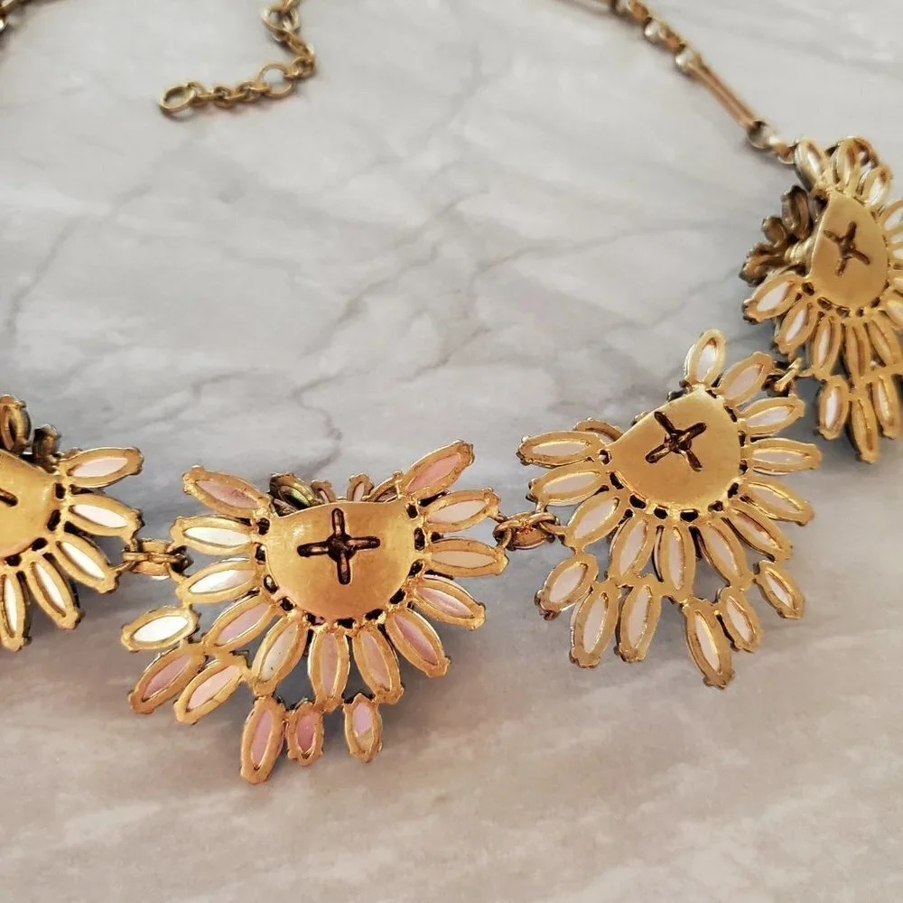 🎄 J.Crew Emerald Stacked Cluster Fan Rhinestone Crystal Statement Necklace 🎄 - Picture 12 of 14